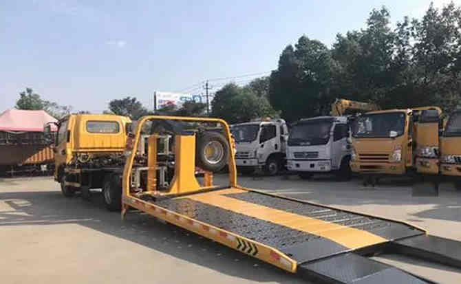 凤城汽车中途维修案例